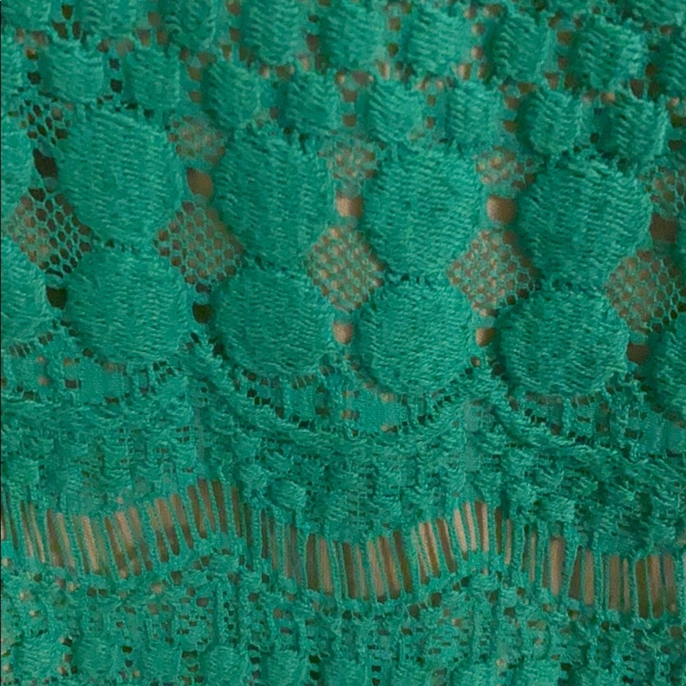 Lace Shift Dress - Picture 4 of 8
